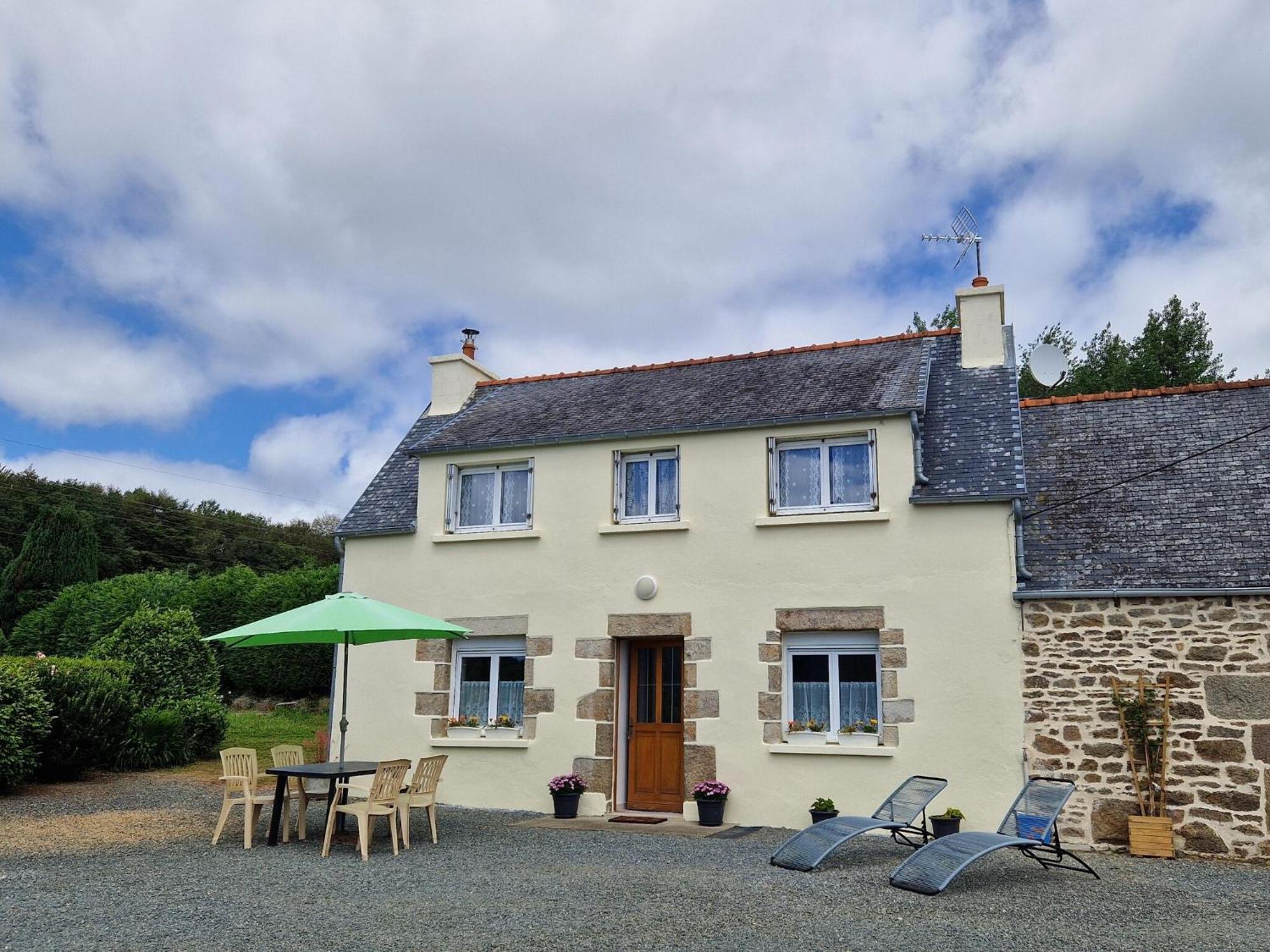 Holiday Home In The Countryside Near The Beach Guerlesquin 外观 照片